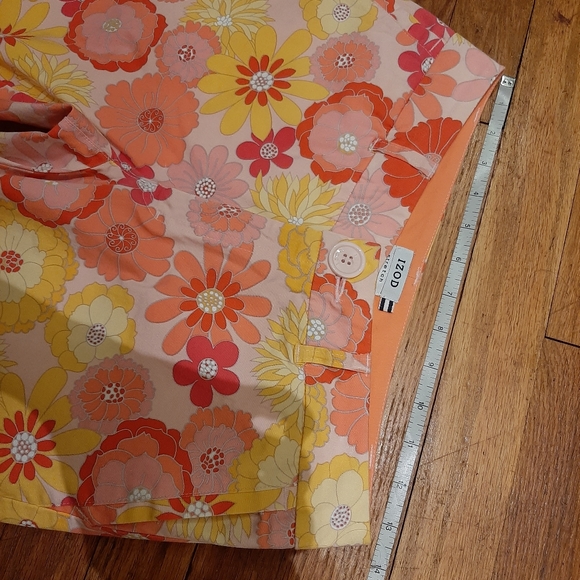 Izod floral capris - Picture 7 of 9